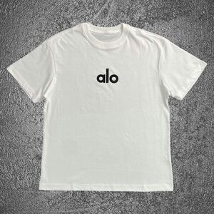 ALO Yoga Men's Classic White Tee